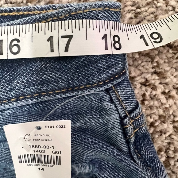 Old Navy High Rise Slouchy Straight Button Fly Size 14 NWT - Picture 3 of 9